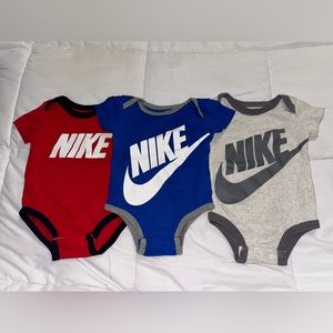 5 Nike Bodysuits
